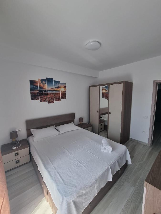 Apartament Mivali Apartment Năvodari Exterior foto